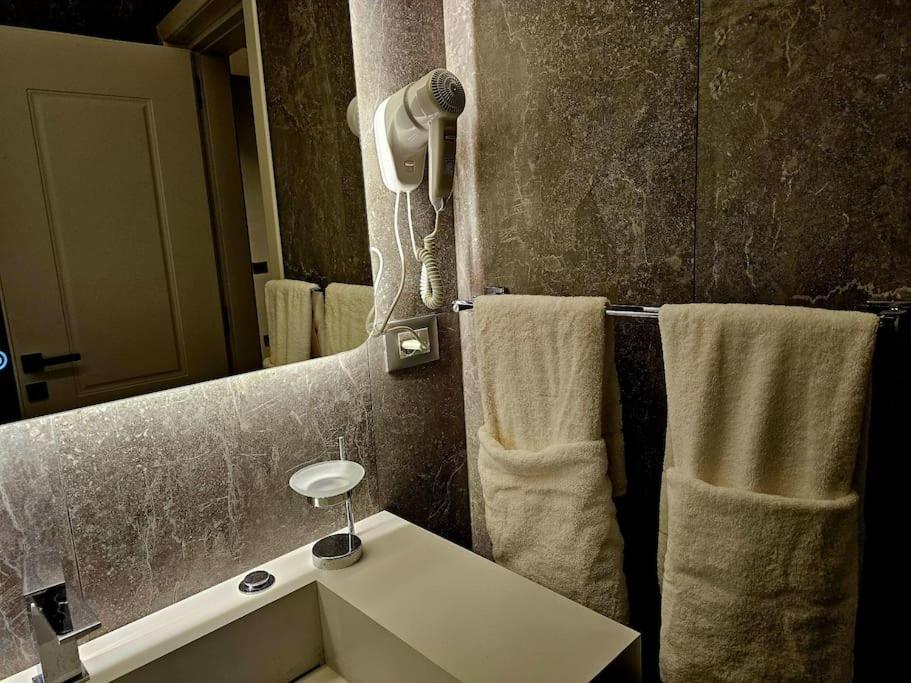 Blloku Suites, City Centre,Tirana Eksteriør billede