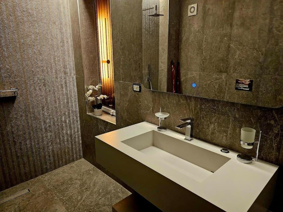 Blloku Suites, City Centre,Tirana Eksteriør billede